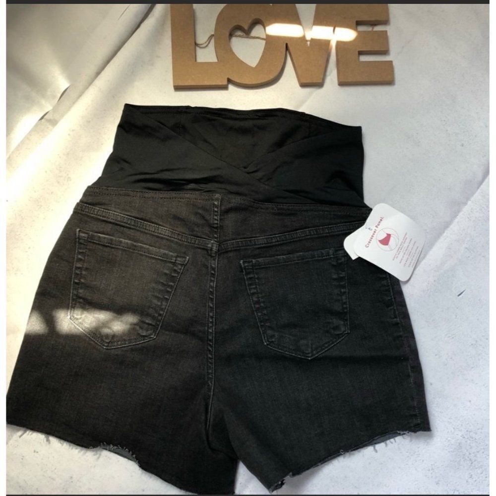**BLUE JEANS SHORTS** NWT Maternity Crossover Panel Midi Jean Shorts -